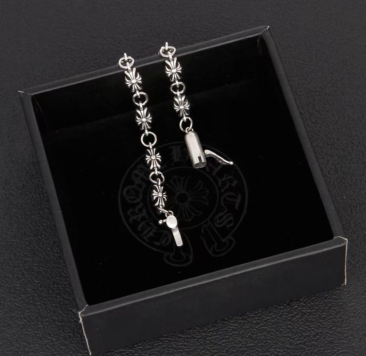 cross bracelet