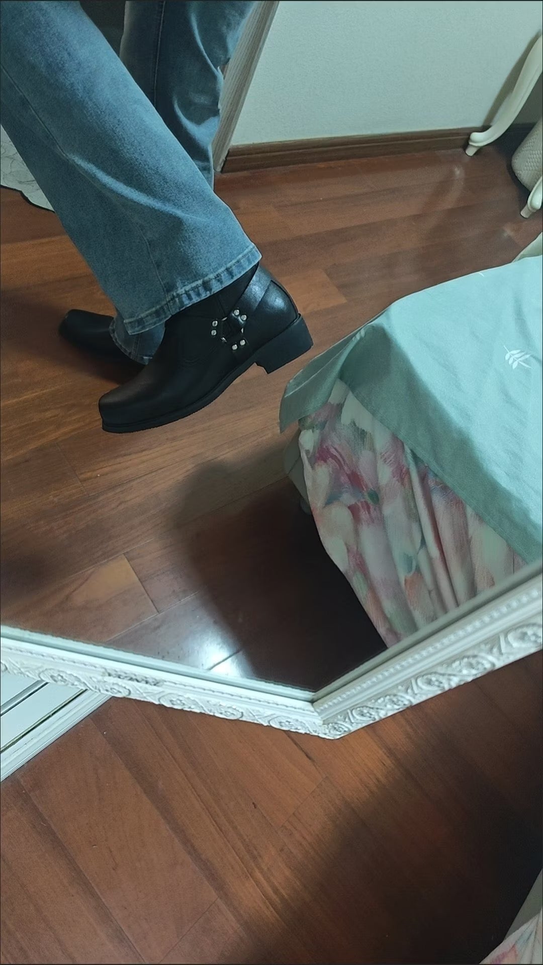 Martin chelsea boots